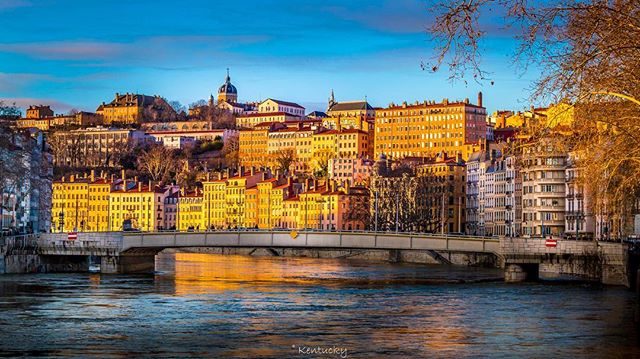 lareinedesamismots-photo-facebook-lyon